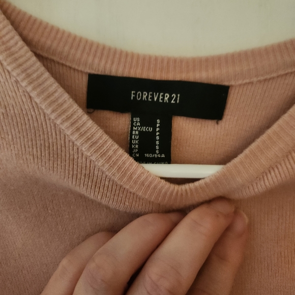 Sweater - Picture 3 of 3